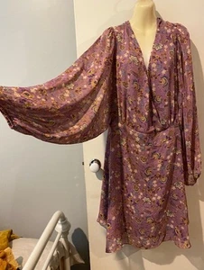 CITY CHIC dress, wide sleeves size 24 - Picture 1 of 5