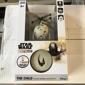 World Tech Toy Star Wars Mandalorian The Child Baby Yoda Motion Sense Helicopter - Picture 1 of 3