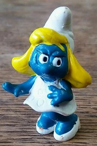 1971 SMURFS SMURFETTE WHITE DRESS EARLY VERSION SMURF 20034 PEYO SCHLEICH HK - Imagen 1 de 5
