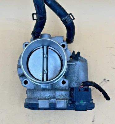 Cuerpo del acelerador Hyundai Sonata 2007-2012 2,4 L 4 cilindros OEM 3510025400 Foto 1 de 4