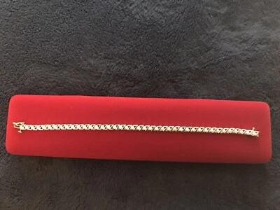 Brazalete estilo tenis diamantes de 7,25" de oro amarillo de 14 k Foto 1 de 4