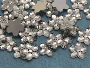 Gemas de acrílico con flores de espalda plana H102 cristalinas de alta calidad - 100 piezas - Imagen 1 de 3