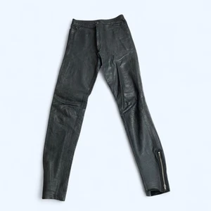 Mens / Boys Black Motorcycle Trousers Pants 100% Genuine Leather W25" L31" - Picture 1 of 12