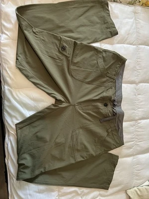Pantalones cargo REI para mujer  Foto 1 de 4