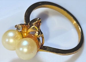 Anello vintage doppia foglia di perla con strass tono oro metà secolo tg 6,75 - Foto 1 di 24