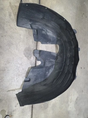 21-25 Volkswagen Atlas Rear Passenger Quarter Wheelhouse Liner Splash Guard OEM - Image 1 of 4