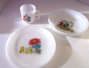 Vintage Fire King Anchor Hocking Kiddie Meal Time Teller Schale Becher Set Selten Rarität - Bild 1 von 18