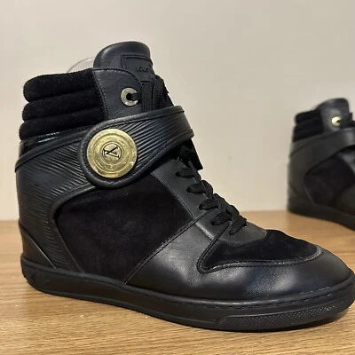Zapatillas altas LOUIS VUITTON de cuero negro talla 39 matasellos Epi gamuza cuña Foto 1 de 4