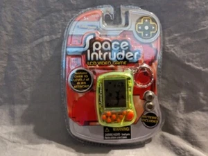 2006 Techno Spurce "Space Intruder", #20184, Electronic Travel Game - NEW - Picture 1 of 6
