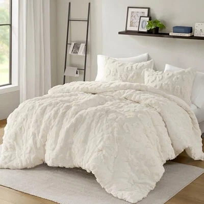  King Comforter Set Chenille Tufted Animal King/Cal King Off-white Comforter - Image 1 of 4