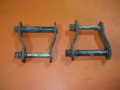 99 Toyota Tacoma 4X4 4WD 2.7 Ex-Cab Rear Leak Spring SHACKLE Shackles PAIR SET - Image 1 of 3