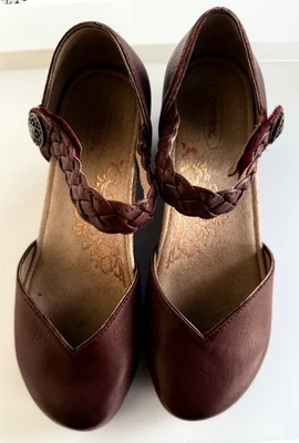 Aetrex Mia Mary Jane 楔形或 Aetrex Ada 编织 Mary Jane 尺寸 8 — 第 1/4 张图片