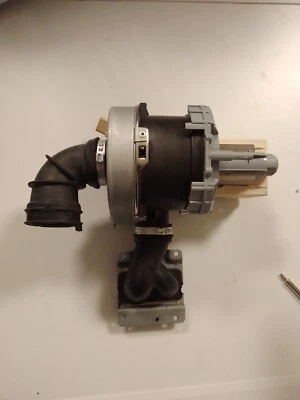 POMPE M311 - Photo 1/3