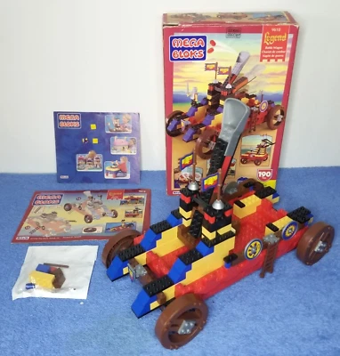 MEGA BLOKS #9612 LEGEND BATTLE WAGON 1995 - Image 1 of 4