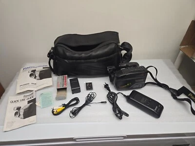 1993 Panasonic Palmcorder IQ PV-IQ303D VIDEO CAMCORDER w/case & access. WORKING - Image 1 of 4