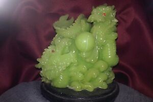 Double Dragon Green Statue