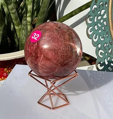 520g/65.2m Rhodonite Sphere #32 Healing Gift Decor - Image 1 of 4