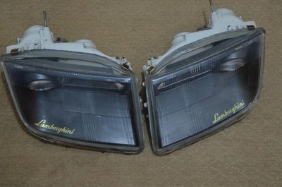 Lamborghini Diablo  headlight - Image 1 of 4
