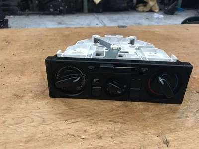 2003 MAZDA MX5 HEATER CONTROL - Image 1 of 2