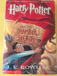 Harry Potter And The Chamber Of Secrets Book 2 Softcover. JK Rowling. Good Cond. - Imagen 1 de 5
