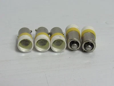 NUEVO LOTE DE 5 SEÑALES CONSTRUCT AMARILLO LED FOCO AMARILLO MELB2214 150552 24V/DC  Foto 1 de 2