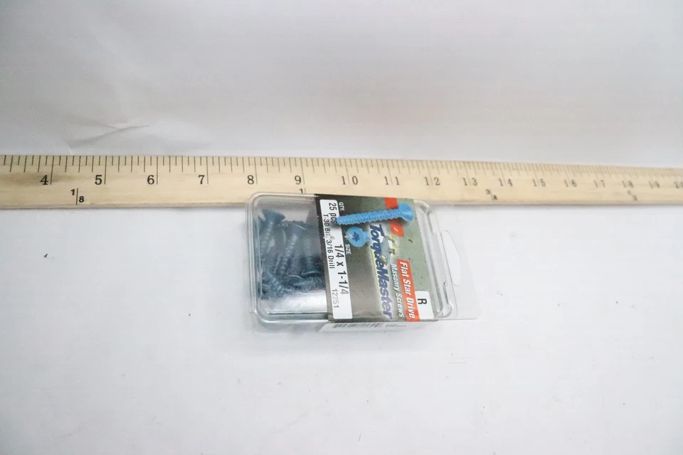 (25-Pk) Midwest Fastener TorqueMaster Masonry Screw T30 1/4" Dia 1-1/4" L - Image 1 of 1