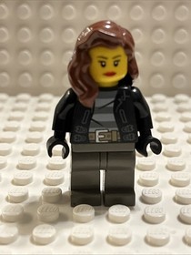 Lego City 60042 High Speed Police Chase City Bandit Female Minifigure