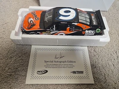 Marcos Ambrose 9 Black & Decker 2012 autografiado 1/24 Lionel Nascar 1/100 raro Foto 1 de 4