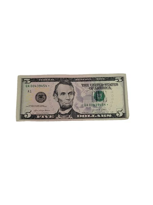 Series 2021 5 Dollar Bill Star Note Miscut Serial Number QA00439454* - Image 1 of 4
