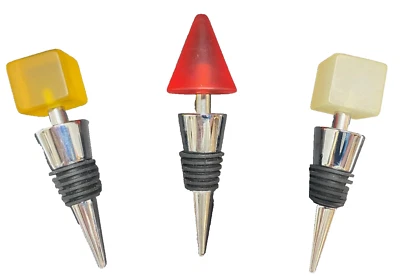 Juego de 3 cubos de vino de metal y acrílico amarillo y blanco y diseño de cono rojo Foto 1 de 4