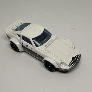 Hot Wheels HW Police Series 2/5 Nissan Fairlady Z - Picture 1 of 6