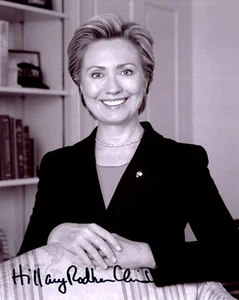 Hillary Rodham Clinton Signed Photo - Picture 1 of 1