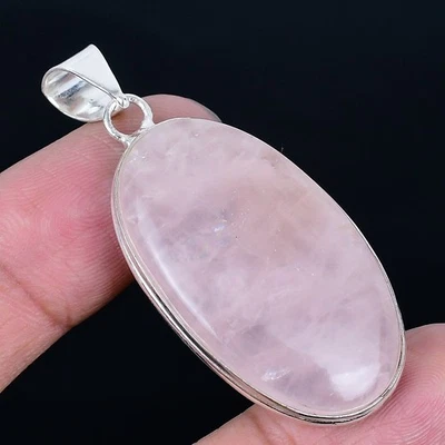 Colgante hecho a mano de cuarzo rosa enchapado en plata 925 de 2,17" Foto 1 de 3