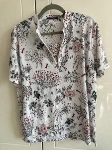 " ELEGANTES - BLUMIGES DAMEN - SHIRT "  von HT-Stars Gr.XL 46-48 - Bild 1 von 4