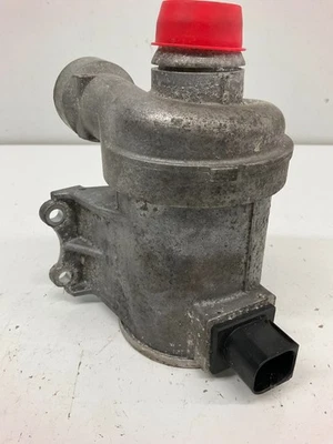 Водяной насос 15-23 Volvo S60 XC60 XC90 S90 2.0 32382249 - Изображение 1 из 4