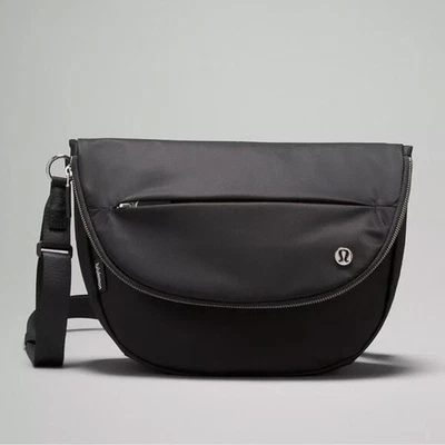 NUEVO Bolso Bandolera Lululemon All Night Festival 5L - Negro/Plateado Foto 1 de 4