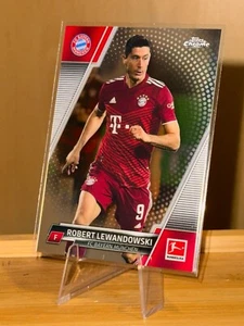 Topps Chrome Bundesliga 2021/22 Robert Lewandowski Bayern München Base Card #83 - Bild 1 von 2