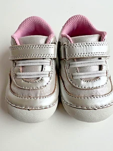 Stride Rite Soft Motion Baby and Toddler Girl's Jazzy Casual Sneaker 4M - Picture 1 of 8