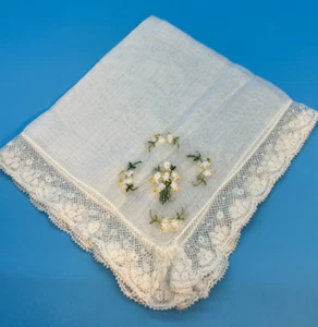 Vtg White Linen Lace Embroidered Square Handkerchief Circa 1940's Collectors - Picture 1 of 4