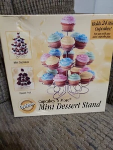 Wilton Cupcakes 'N More Mini Dessert Stand 10.5"X9" Mini Cupcakes Dipped Fruits - Picture 1 of 7