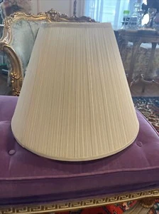 Off White Round Lampshade - Picture 1 of 6