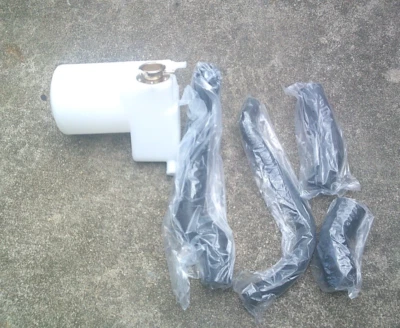 JUEGO DE MANGUERA DE RADIADOR CON TANQUE DE SOBRETENSIÓN M1113, M1114, M1116, M1151, M11165 HMMWVEE Foto 1 de 4