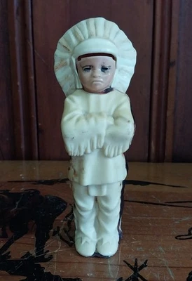 Винтажный целлулоид пластиковый индейский вождь игрушка фигурка мальчика винтажный - Изображение 1 из 4