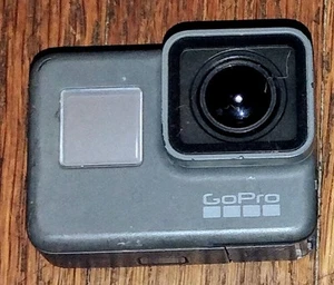 GoPro Hero 5 Black Video Camera - Picture 1 of 4