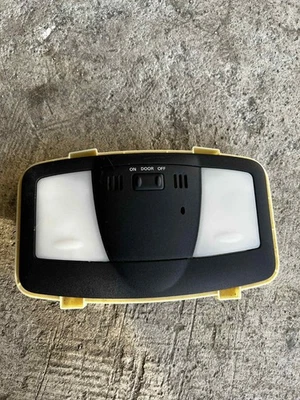 09-20 NISSAN 370Z КУПЕ ИНТЕРЬЕРА СВЕТА КУПОЛ КАРТА ЛАМПА OEM - Изображение 1 из 4