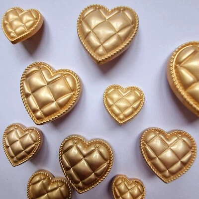 QUILTED GOLD HEART METAL BUTTONS – 15mm, 20mm, 25mm, SHANK, CARDIGAN, 3D, UK - Image 1 of 4