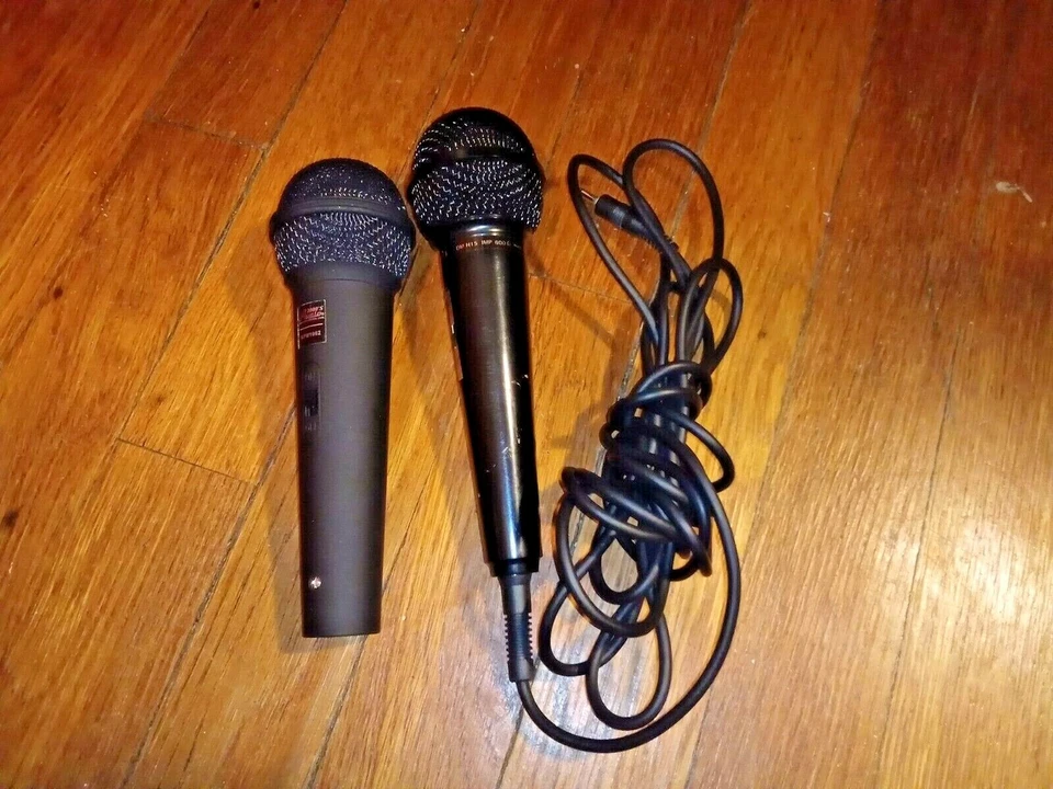 Lot Of 2 Audio2000'S APM1062 Microphone And AIWA DM-H15 - Image 1 of 1