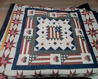 Americana Country Flag Quilt Set Farmhouse Qu-King Lidl Dolly Country Store Tenn - Image 1 of 4