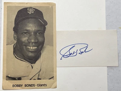signed Bobby Bonds index card along with his team picture from the 60s - Image 1 of 3