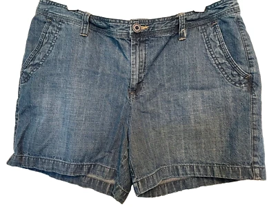 Shorts jeans feminino Natural Reflections tamanho 14 M algodão cintura média azul - Imagem 1 de 4